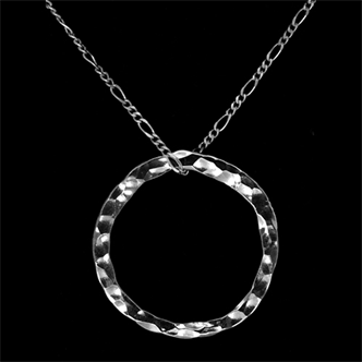 5550. Taste of Art - Silver Circle Pendant