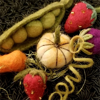 Y/A Felted Sculptures: Fruits & Veggies Workshop (ages 9-12 with adult)