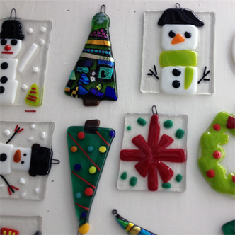 Youth/Adult Winter Inspired Fused Glass Workshop (ages 6+)