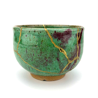 2380 Kintsugi Pottery: Embracing Imperfections
