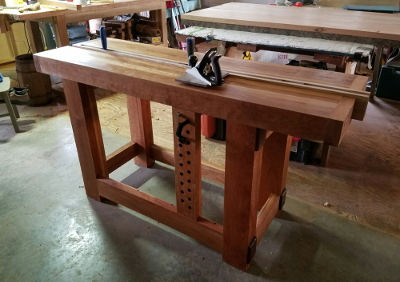 9729 roubo woodworking bench - class detail - sawtooth