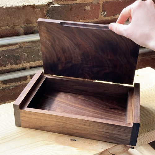 Class Image Beginning Woodworking - The Box