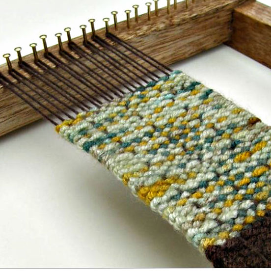 Class Image NEW 3231. Frame Loom Weaving