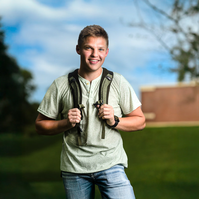 Class Image *NEW* SBC: Photographing High School Seniors: Posing, Personality & Professionalism